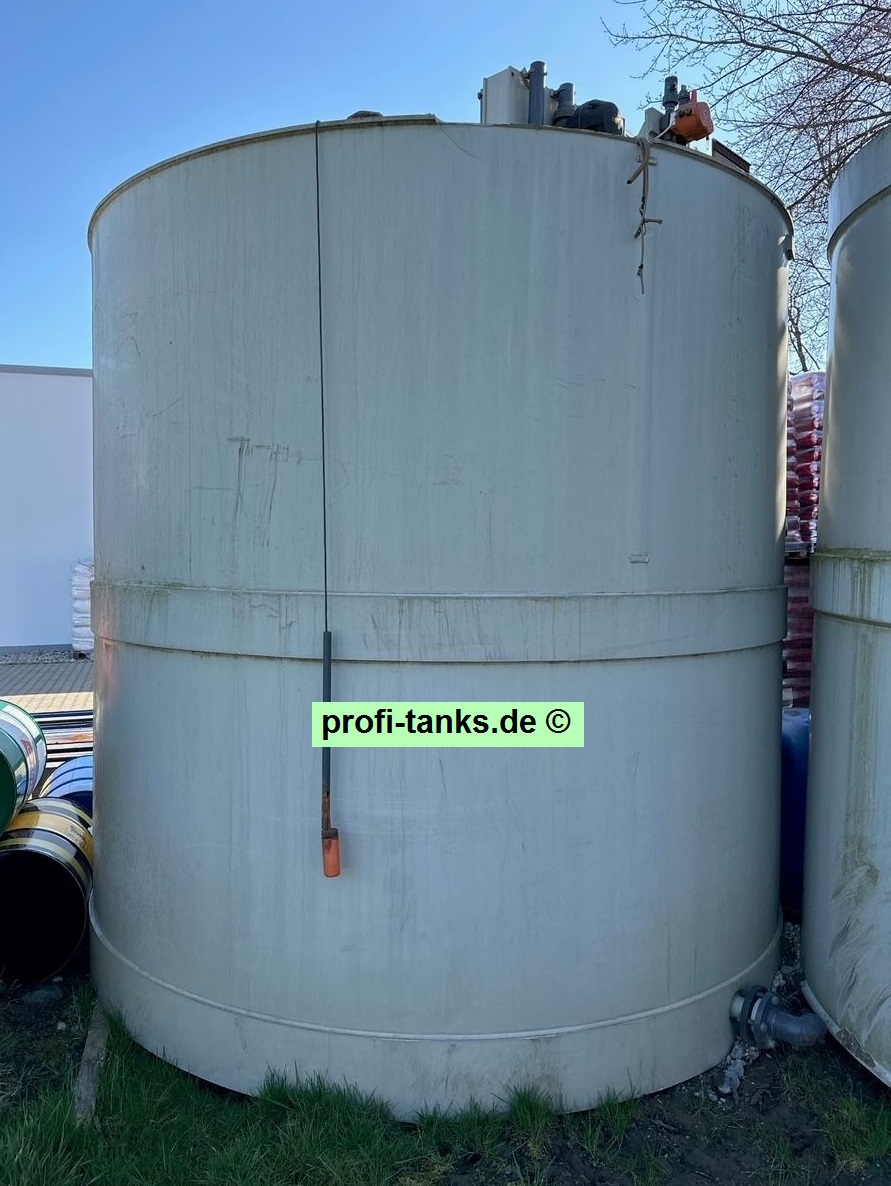 P363 – gebrauchter ca. 20 m³ / 20.000 Liter PP-Tank, Polypropylen-Tank, stehend auf Flachboden