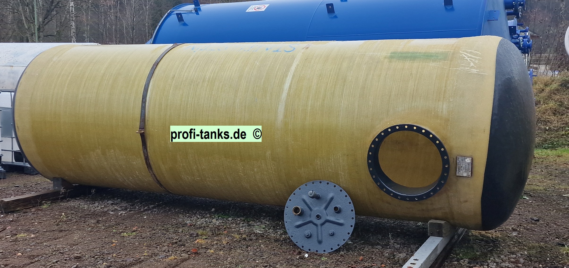 P487 - gebrauchter ca. 10 m³ / 10.000 L Polyestertank, GFK-Tank, Staffelstein-Tank, liegend, Erdtank.